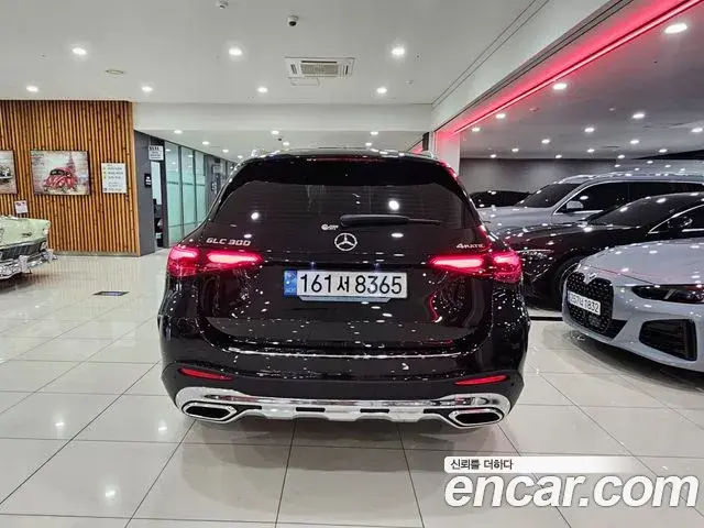 Mercedes-Benz GLC-Class 2023 — ფოტო 7/20