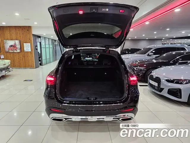 Mercedes-Benz GLC-Class 2023 — ფოტო 14/20