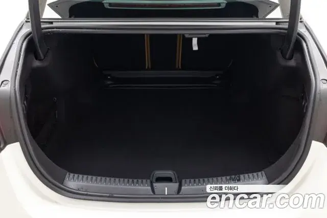 Mercedes-Benz E-Class 2025 — Şəkil 17/20