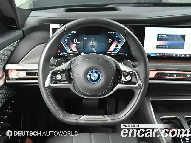 BMW 7 Series 2023 — Фото 12/20