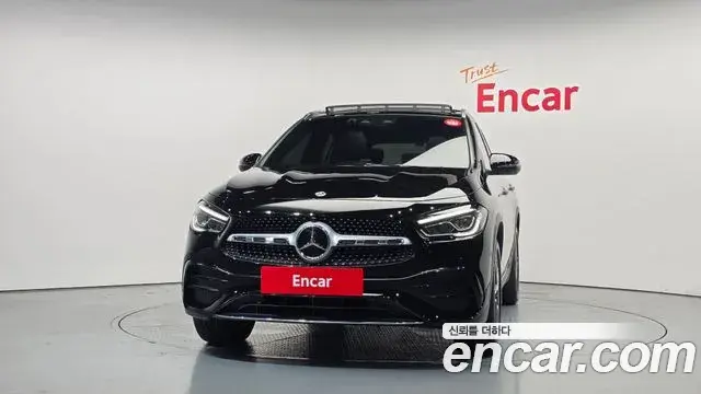 Mercedes-Benz GLA-Class 2023 — Фото 3/20