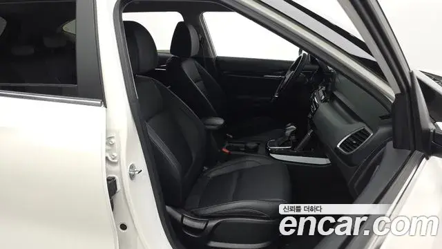 Kia Seltos 2022 — Şəkil 16/31