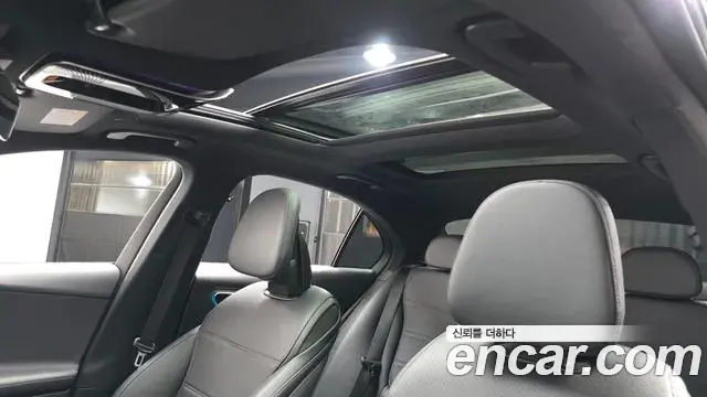 Mercedes-Benz C-Class 2022 — Фото 19/20
