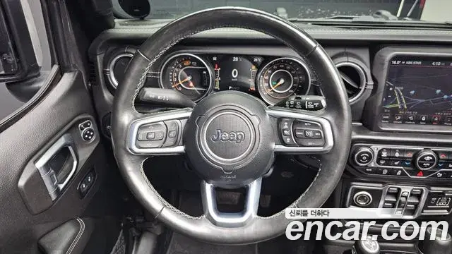 Jeep Wrangler 2020 — Фото 12/20