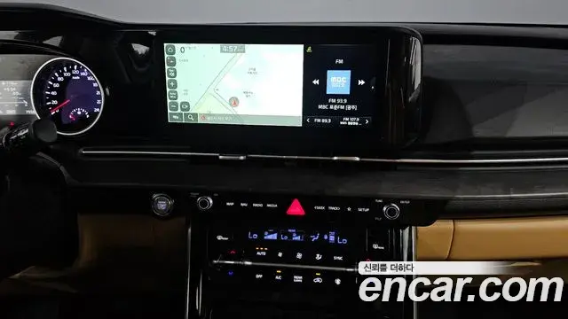 Kia Carnival 2023 — Фото 12/20