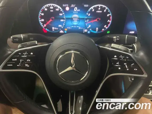 Mercedes-Benz E-Class 2020 — Фото 10/20