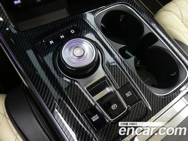 Kia Carnival 2022 — Фото 10/20