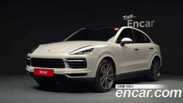 Porsche Cayenne 2021 — Фото 1/20