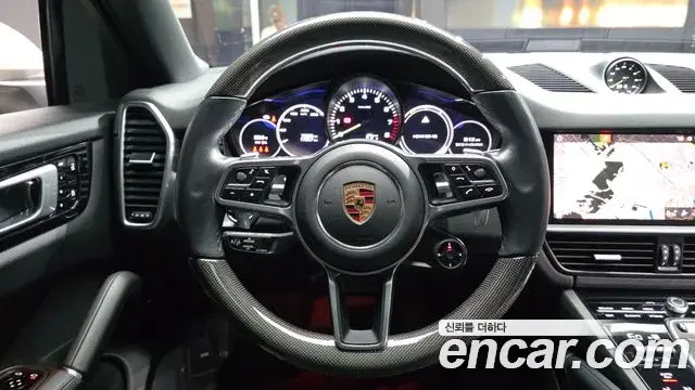 Porsche Cayenne 2021 — Фото 13/20