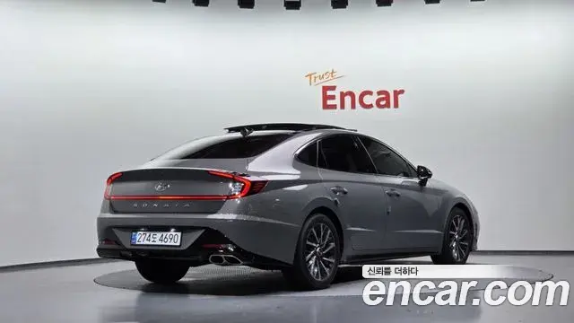 Hyundai Sonata 2022 — Фото 1/20