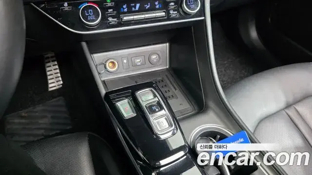 Hyundai Sonata 2022 — Фото 8/20