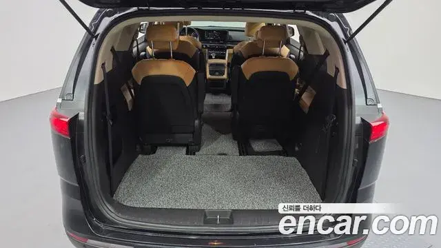 Kia Carnival 2021 — Фото 20/20
