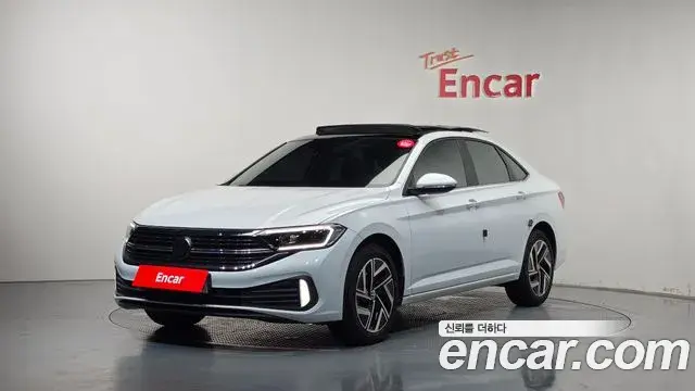 Volkswagen Jetta 2024 — Photo 12/37