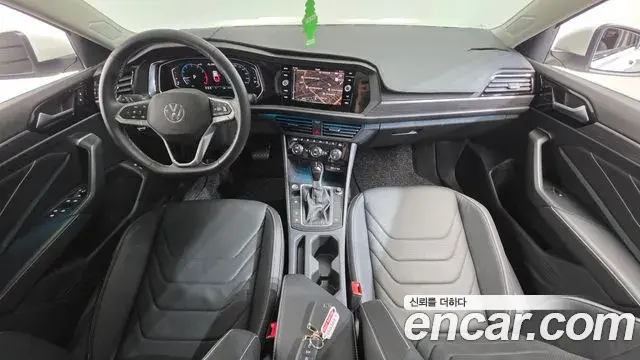 Volkswagen Jetta 2024 — Photo 15/37