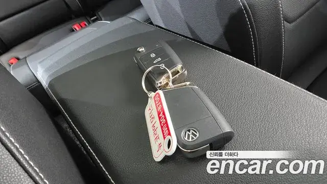 Volkswagen Jetta 2024 — Photo 24/37