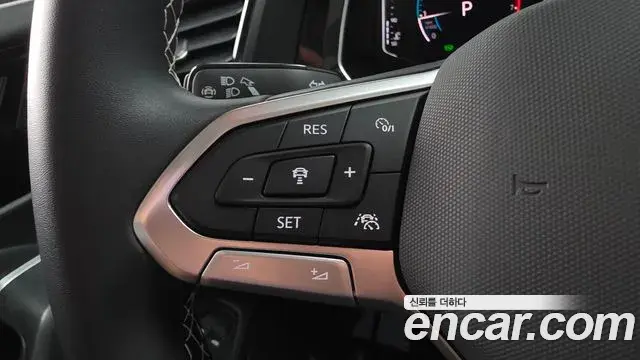 Volkswagen Jetta 2024 — Photo 7/37