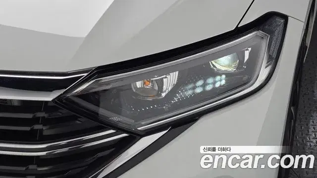 Volkswagen Jetta 2024 — Photo 31/37