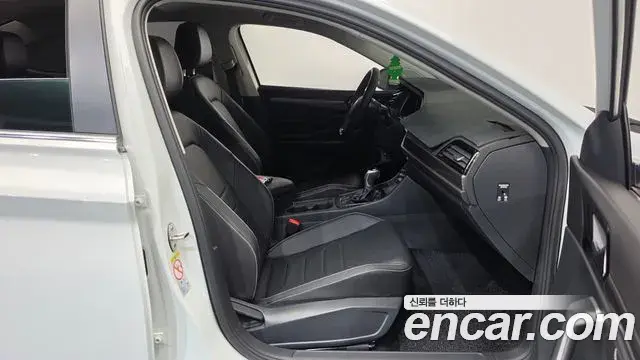Volkswagen Jetta 2024 — Photo 28/37