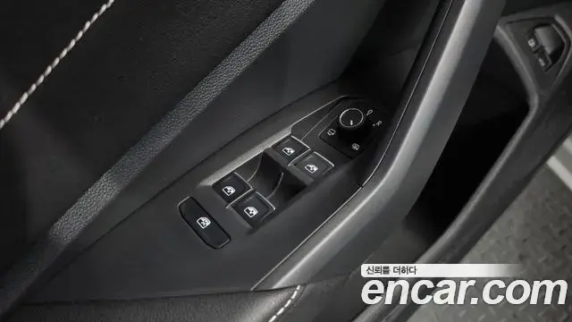 Volkswagen Jetta 2024 — Photo 14/37