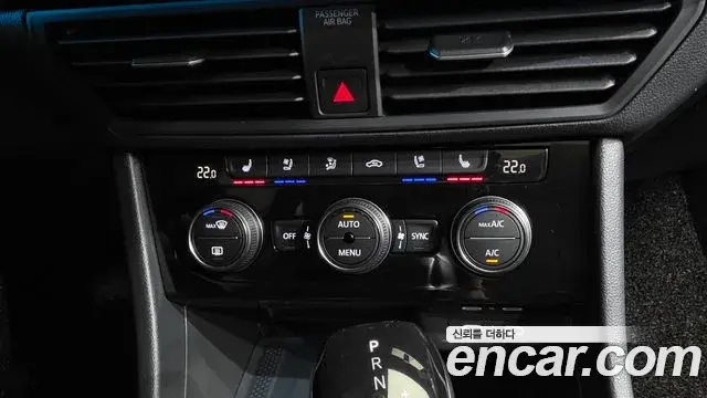 Volkswagen Jetta 2024 — Photo 9/37