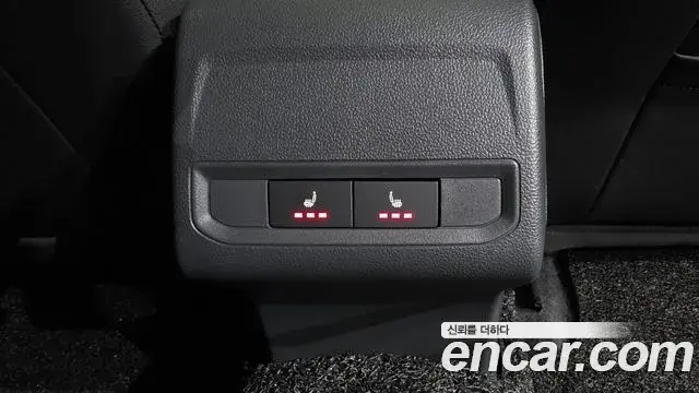 Volkswagen Jetta 2024 — Photo 4/37