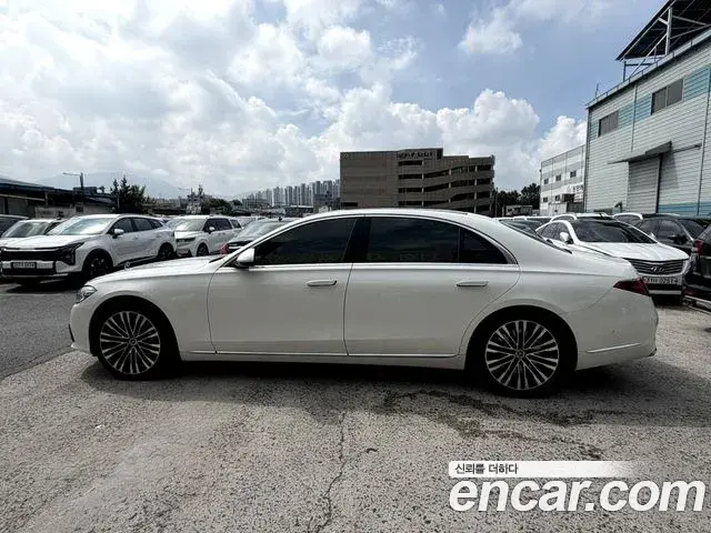 Mercedes-Benz S-Class 2021 — ფოტო 4/20