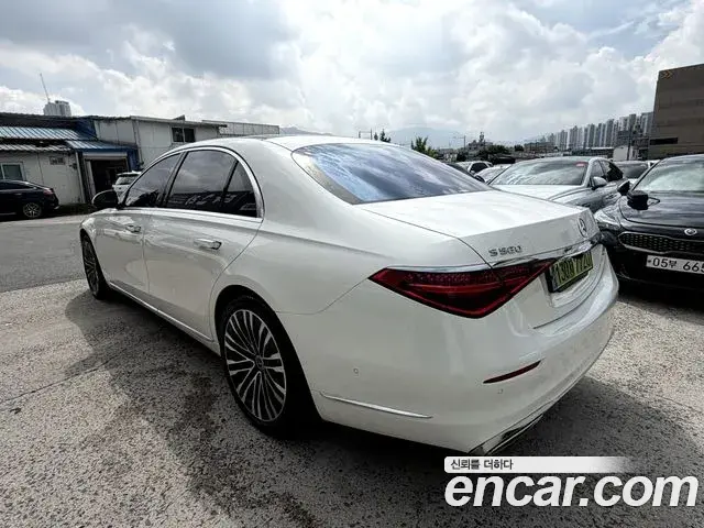 Mercedes-Benz S-Class 2021 — ფოტო 16/20