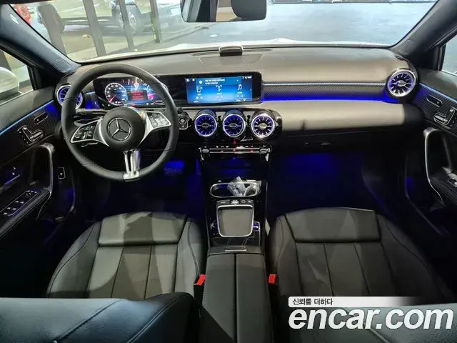 Mercedes-Benz A-Class 2026 — Фото 10/18