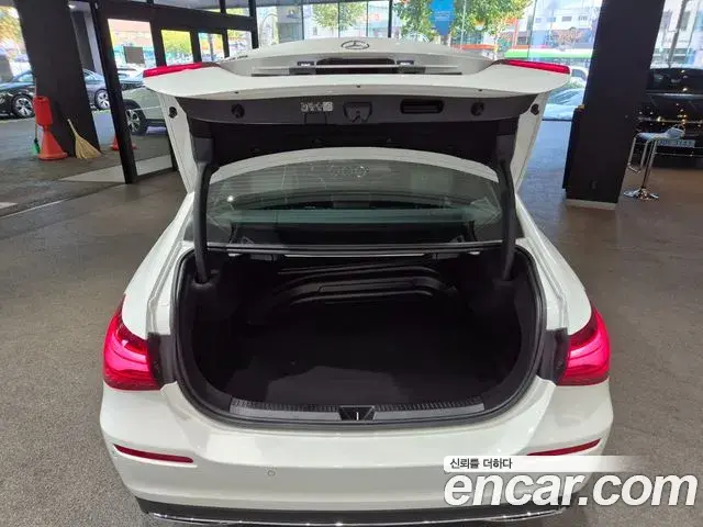 Mercedes-Benz A-Class 2026 — Фото 15/18