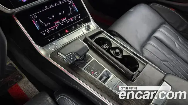 Audi A7 2020 — Фото 8/20
