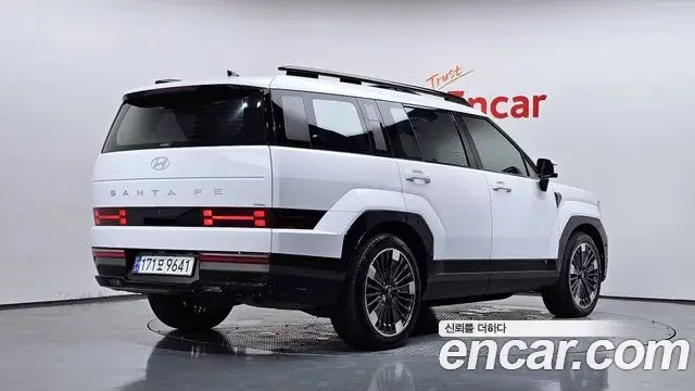 Hyundai Santa Fe 2023 — Фото 2/20