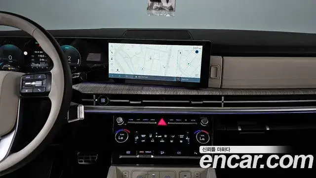 Hyundai Santa Fe 2023 — Фото 13/20