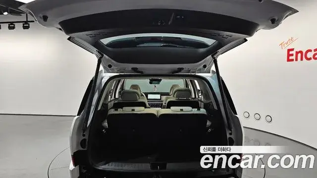 Hyundai Santa Fe 2023 — Фото 20/20