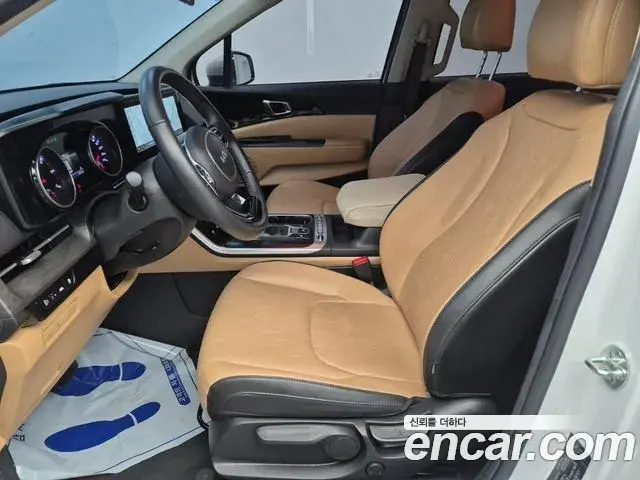 Kia Carnival 2022 — Фото 11/20