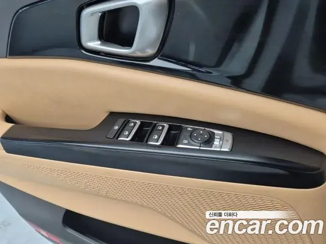 Kia Carnival 2022 — Фото 18/20