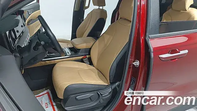 Kia Carnival 2021 — Фото 9/20