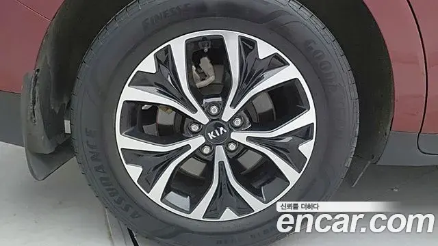 Kia Carnival 2021 — Фото 11/20