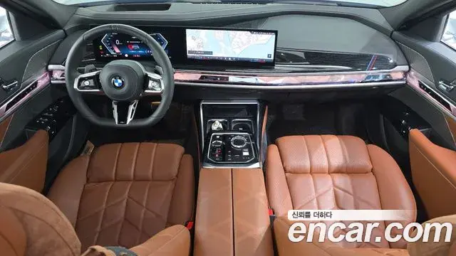 BMW 7 Series 2025 — Фото 7/20