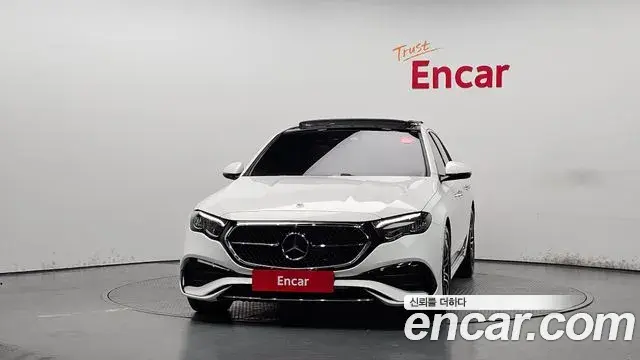 Mercedes-Benz E-Class 2025 — Фото 3/20