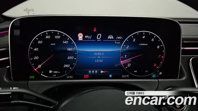 Mercedes-Benz E-Class 2025 — Фото 8/20