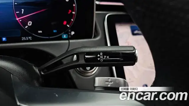 Mercedes-Benz E-Class 2025 — Фото 9/20