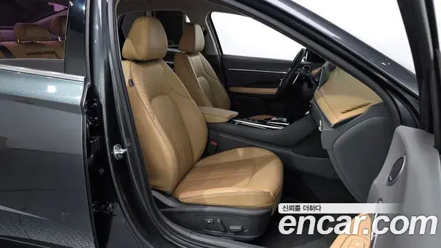 Hyundai Sonata 2021 — Фото 11/20