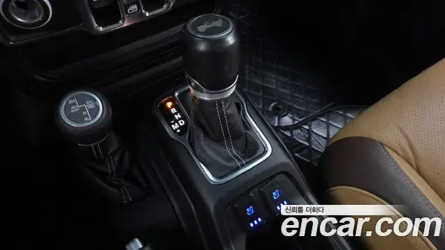 Jeep Wrangler 2020 — Фото 9/20