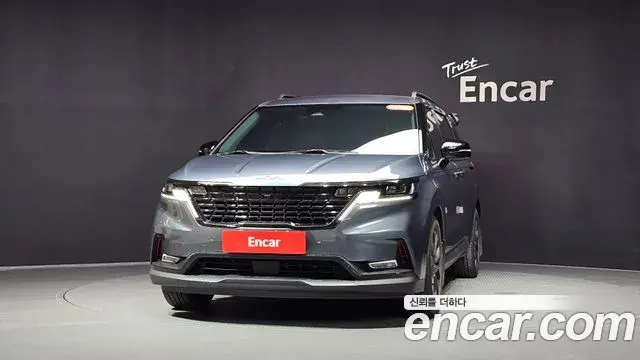 Kia Carnival 2023 — Photo 8/34