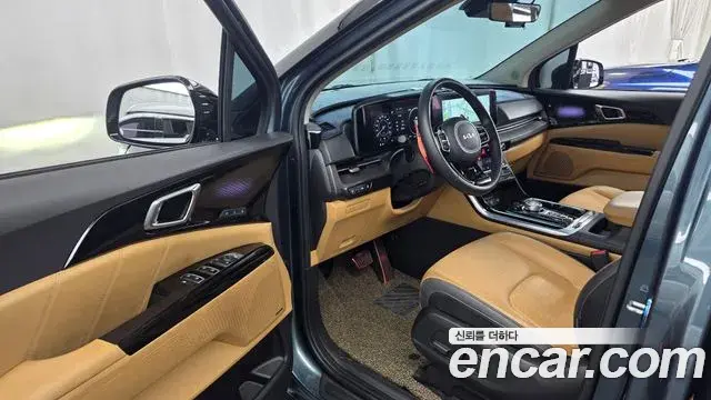 Kia Carnival 2023 — Photo 12/34