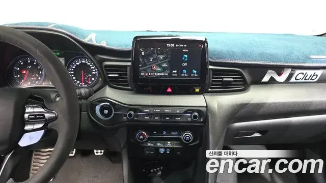Hyundai Veloster 2019 — Фото 15/20