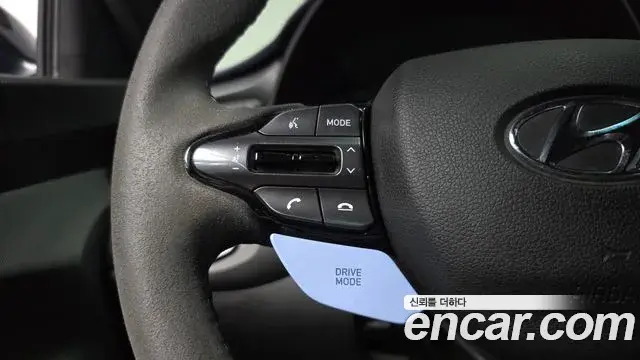 Hyundai Veloster 2019 — Фото 17/20