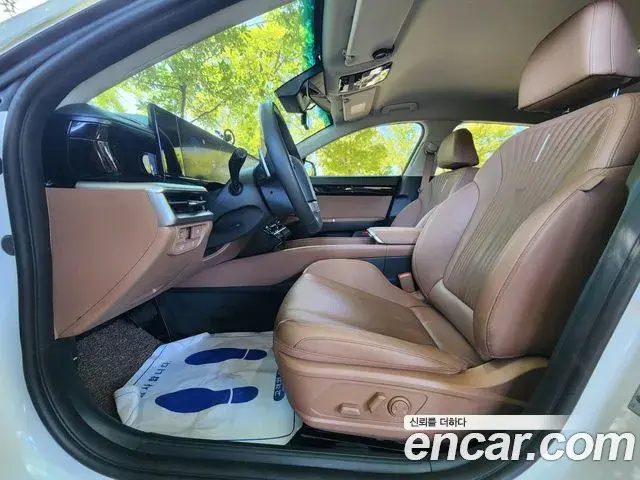 Hyundai Grandeur 2025 — Фото 8/20