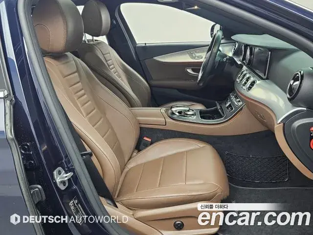 Mercedes-Benz E-Class 2020 — Фото 9/20