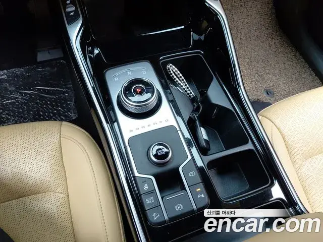 Kia Sorento 2022 — Фото 9/20